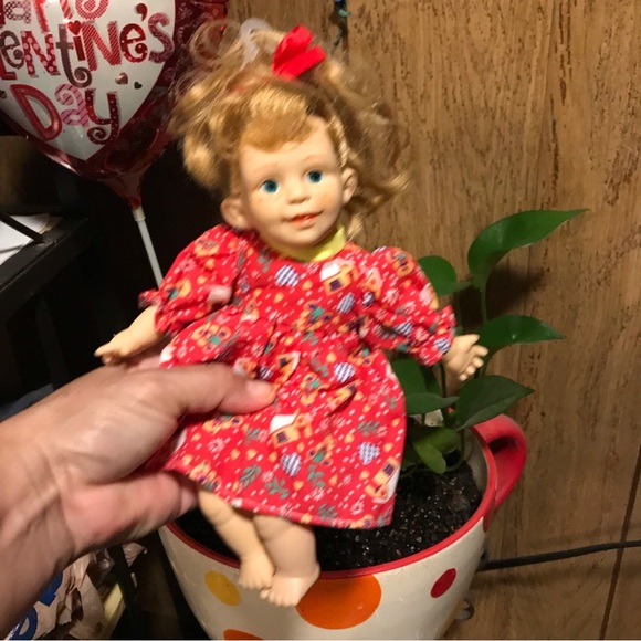 VTG 1990’S WAY OUT TOYS 9” FRECKLES POUT BLONDE PONYTAIL EXPRESSION DOLL - Picture 2 of 16